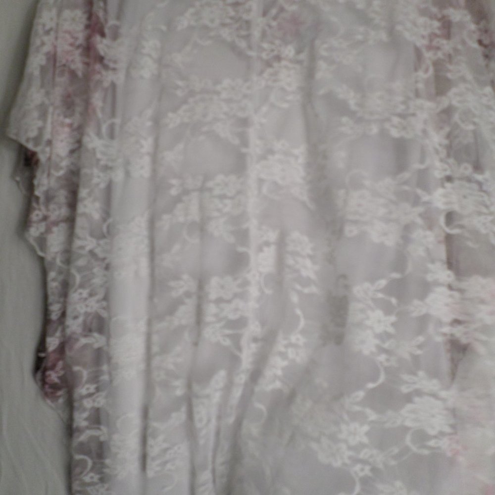 Brittany Black Floral Print Lace Top Blouse Medium W/Tank Top - Picture 12 of 12
